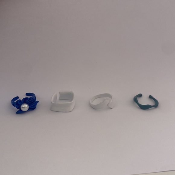 13 Assorted Colored Rings - Picture 3 of 4